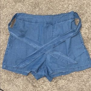 BLUE HIGH WAISTED FAUX JEAN TIE SHORTS